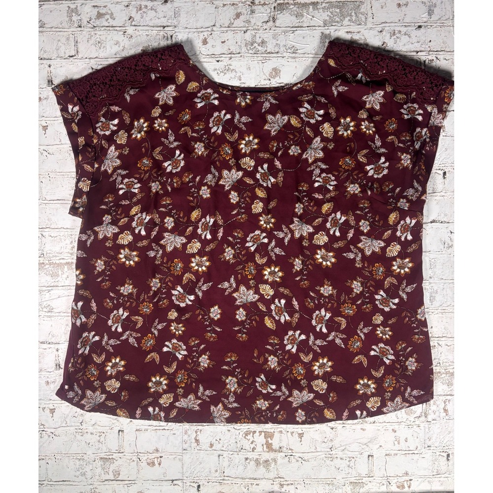 Fortune + Ivy Womens 1X Burgundy Floral Mixed Media Blouse Crochet Lace Shoulder